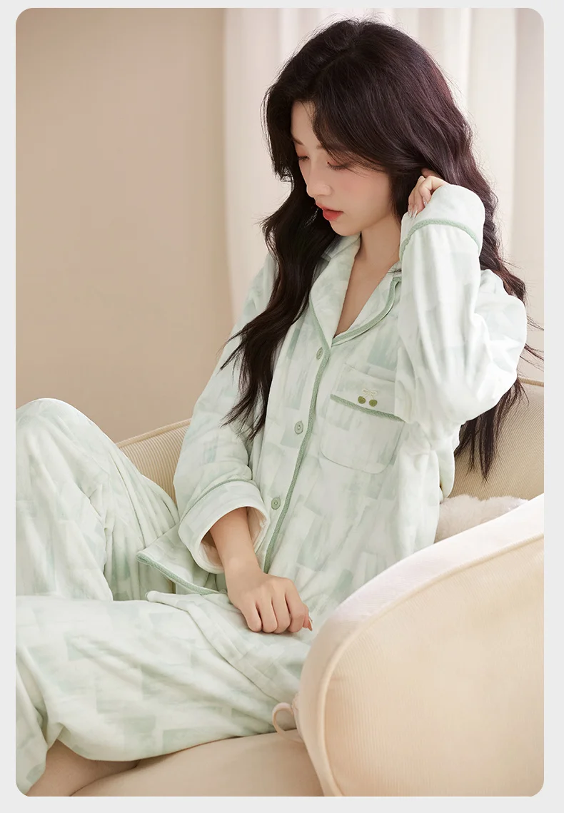 

Женские пижамные комплекты из шелка: с длинным рукавом, серебристые, романтичные, шикарные, с принтом, европейские, без рукавов, свободного кроя, теплые, укороченные, пастельные, 2026