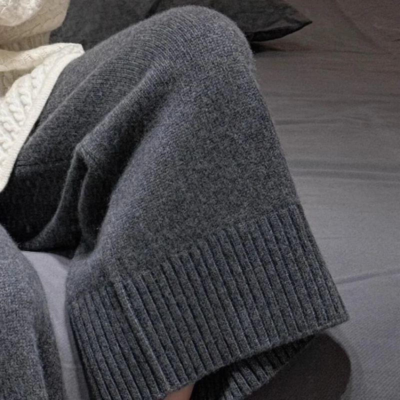 กางเกงขายาวถักไหมพรมสีเทาแบบใหม่ประจำปี 2025 สำหรับผู้หญิง แฟชั่นจีน ผ้าแคชเมียร์ ทรงตรง หลวม สีพื้น ความยาวระดับข้อเท้า