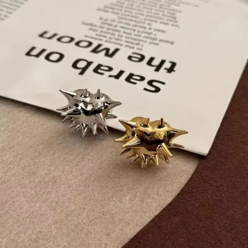 

Punk Sea Urchin Nail Ring for Women High-End Sensation Personality Statement Ring Ladies Commute Jewelry Daily Party Accessory