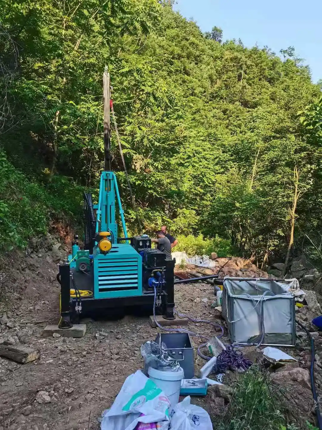 Model 500 Mining Exploration Drilling Rig; Medium-to-Large-Sized Tracked Core Drilling Rig; Tracked Fully Hydraulic Drilling Rig