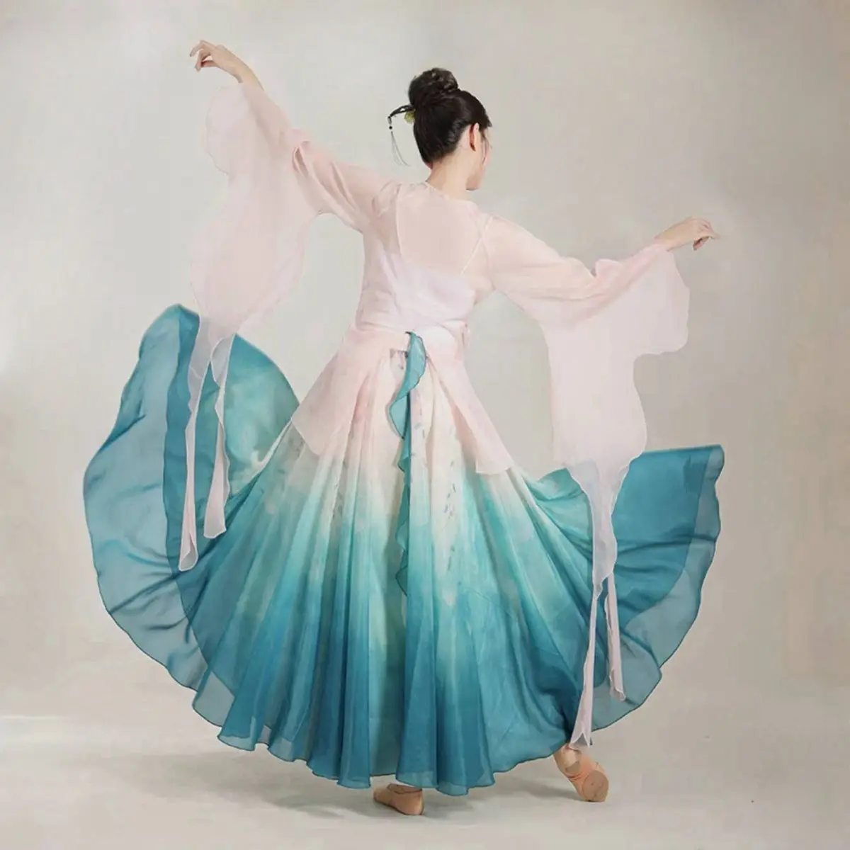 Set da ballo sfumato: top in rete trasparente e gonna fluida, costume da flamenco per ballerina classica cinese e pratica per le donne