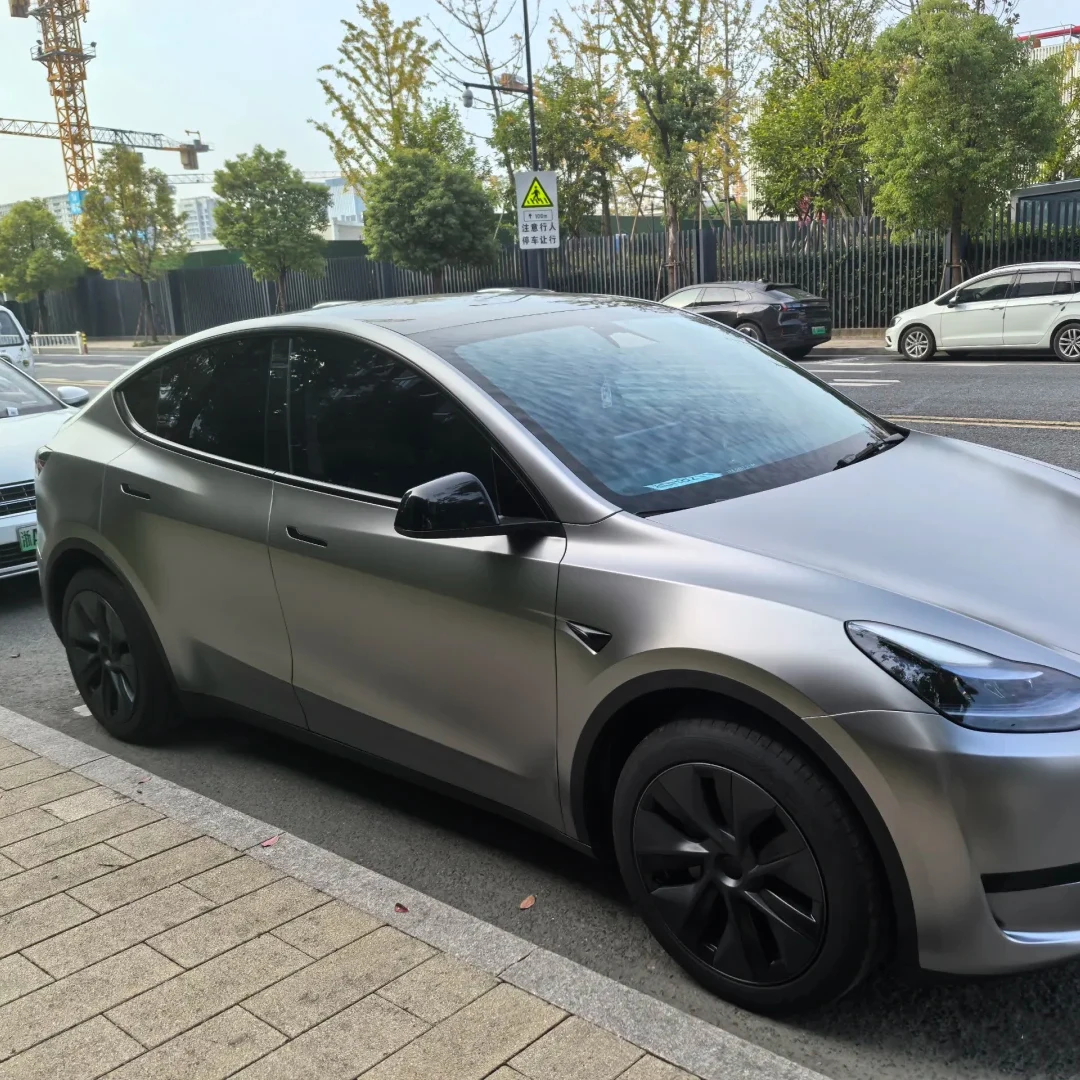 Liquid Metal Silver Premium PET Stretchable Auto Vinyl Car Wrap Removable Easy to Install Air Release