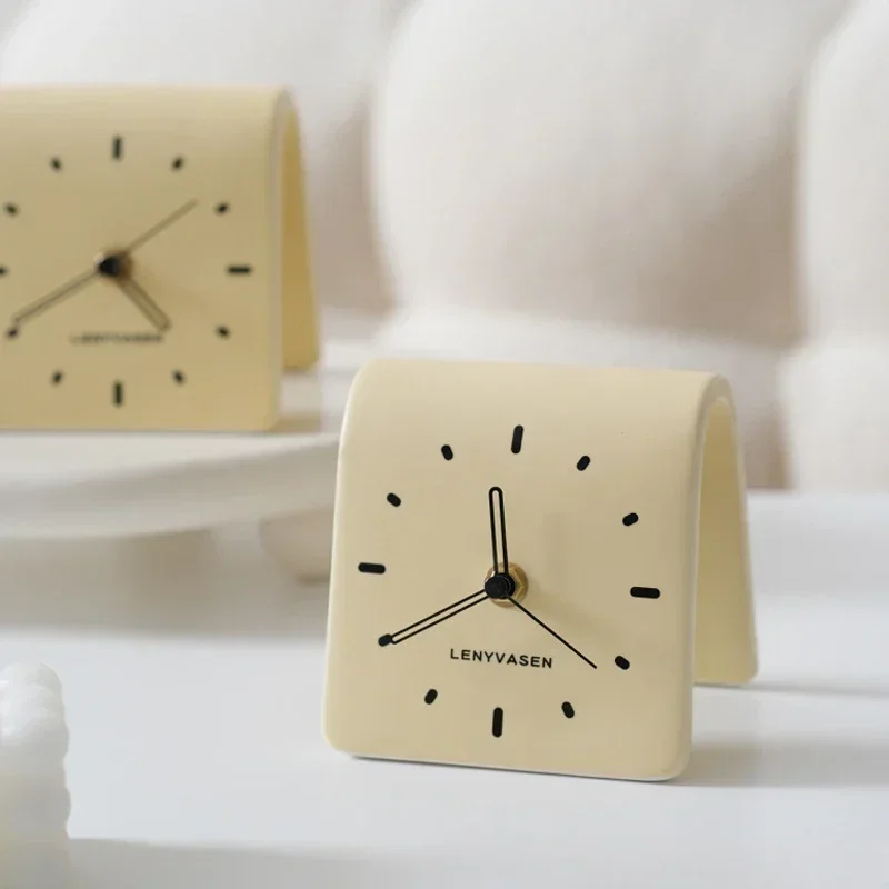 

Creative Design Quartz Desk Clock Desktop Quiet Electronic Movement Ceramic Clock Bedside Living Room Countertop Home Decoration