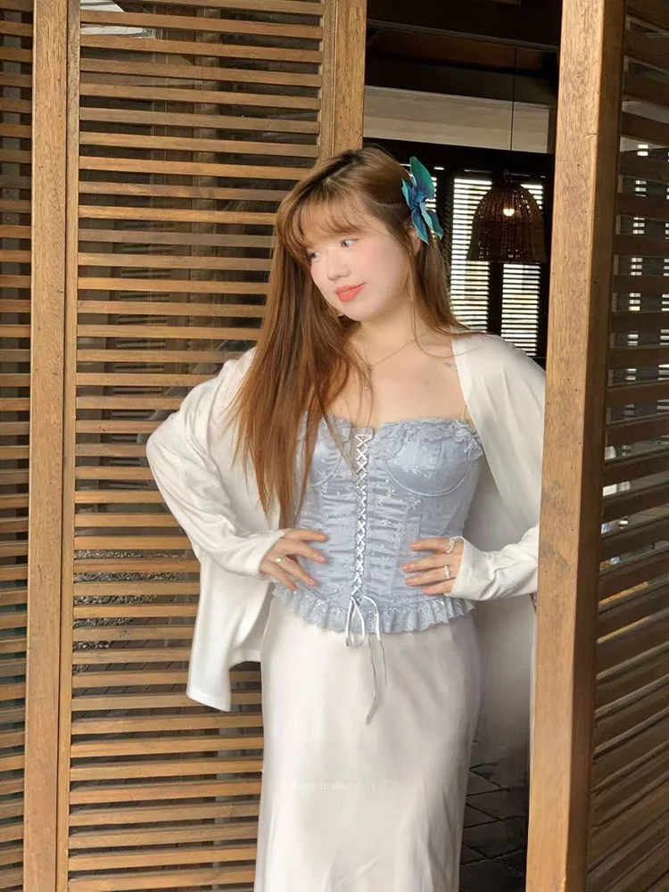 

Укороченный кружевной топ в уличном стиле для полных женщин, однотонный, с подкладкой для груди, весна-лето 2025