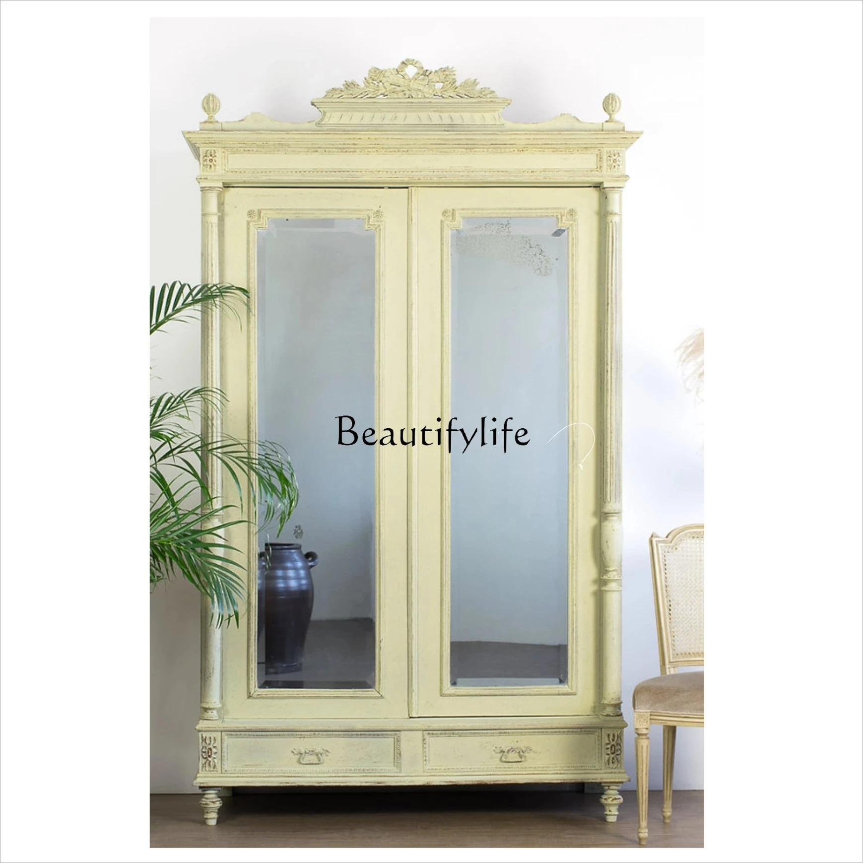 

French American Retro Solid Wood Distressed Carved Storage Cabinet High-end Furniture Customization
