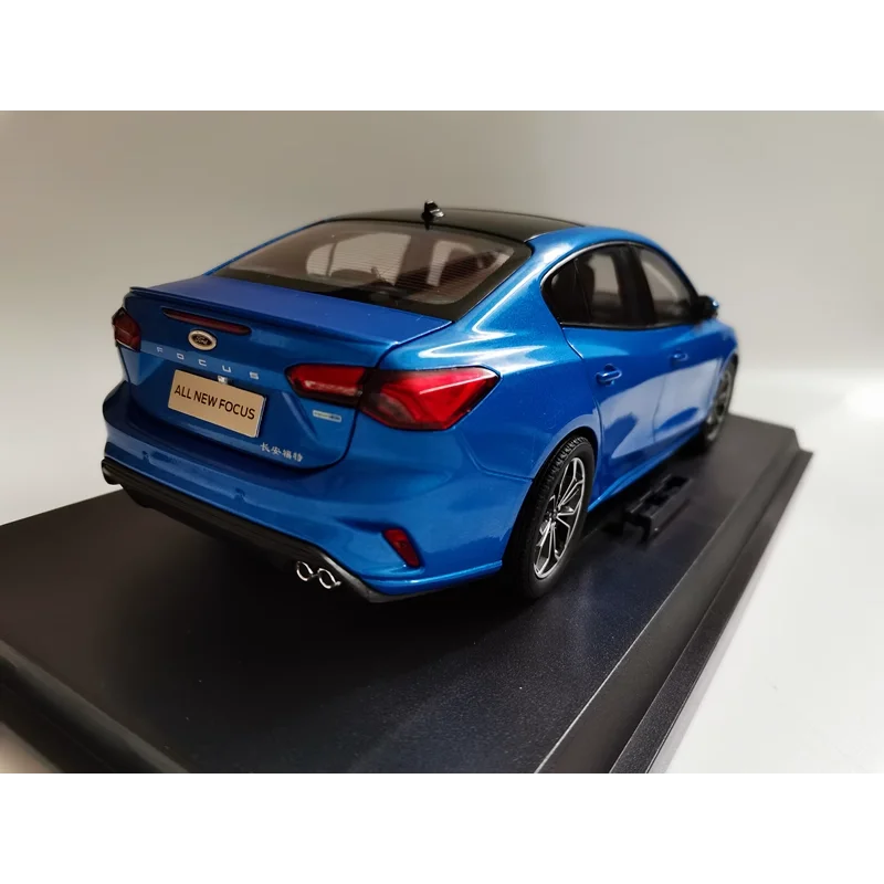 Diecast 1:18 Schaal Originele Changan FORD FOCUS 2020 Legering Model Auto Collectible Toy Gift Souvenir Display Ornament