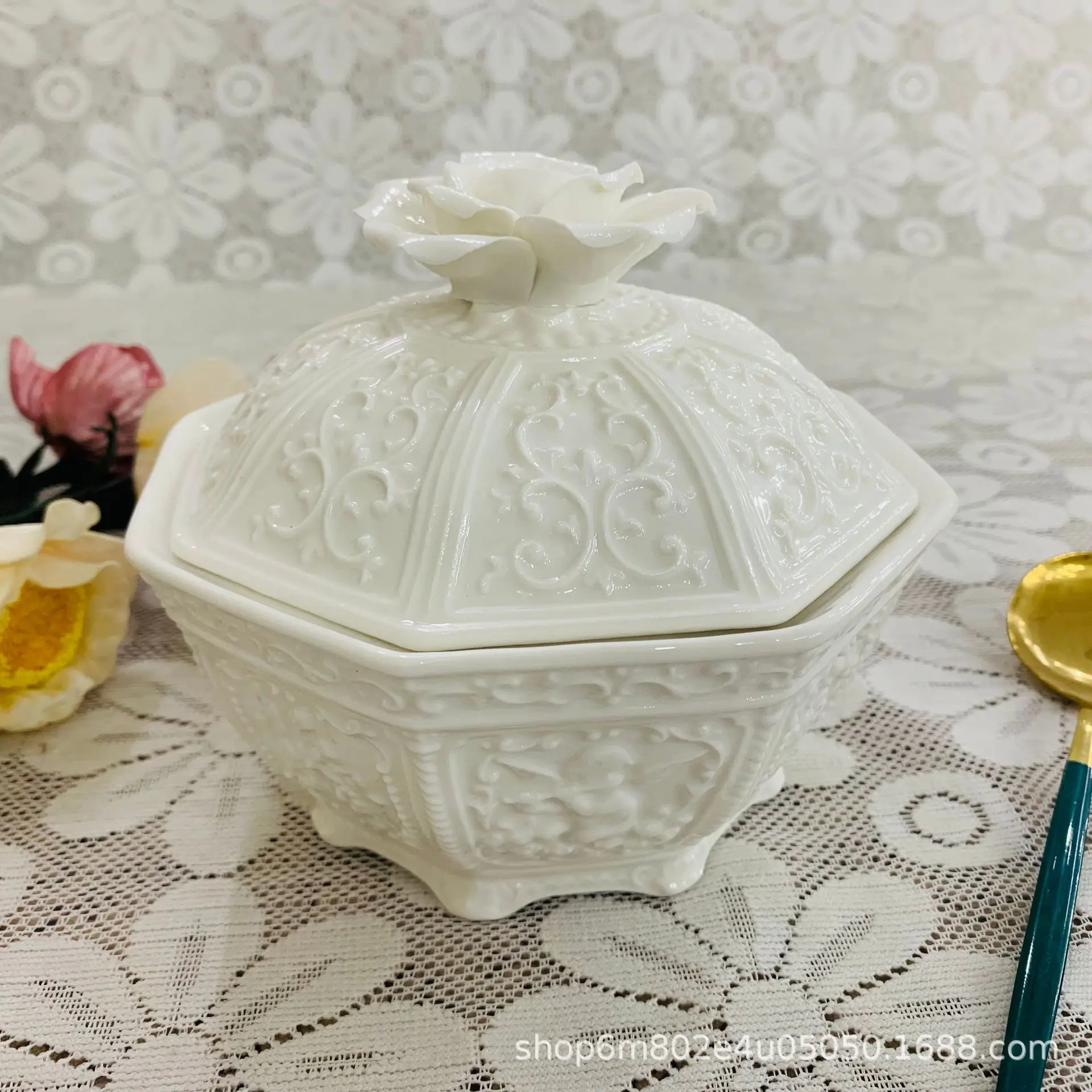 

European Stereo Heavy Industry Lovely Angel Embossed Rose Hand made Flower Octagon with Cover Soup Pottery Old Porcelain Househo