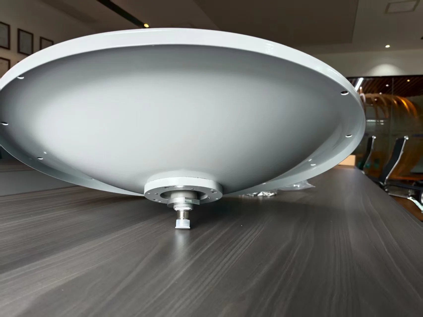 Hot Sale Small Size High Gain 4G 5G 4.9-6 GHz Outdoor Diameter 0.4M 24dBi Dish Sub Antenna