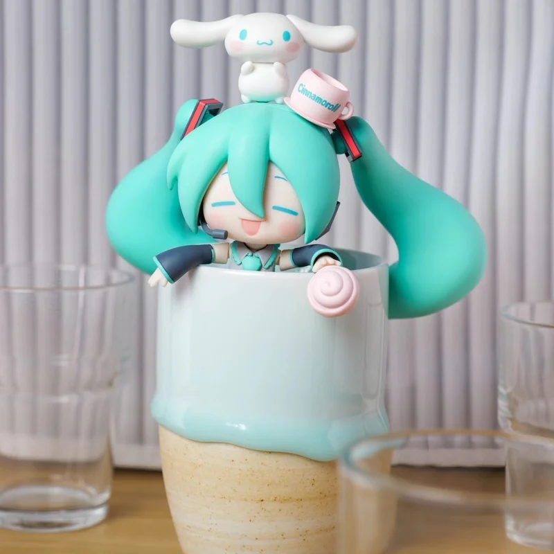 Miku And Cinnamoroll Action Figure Miku 2306 Hatsune Collectible Anime Figure Ko Model Doll Toys Customized Xmas Gifts