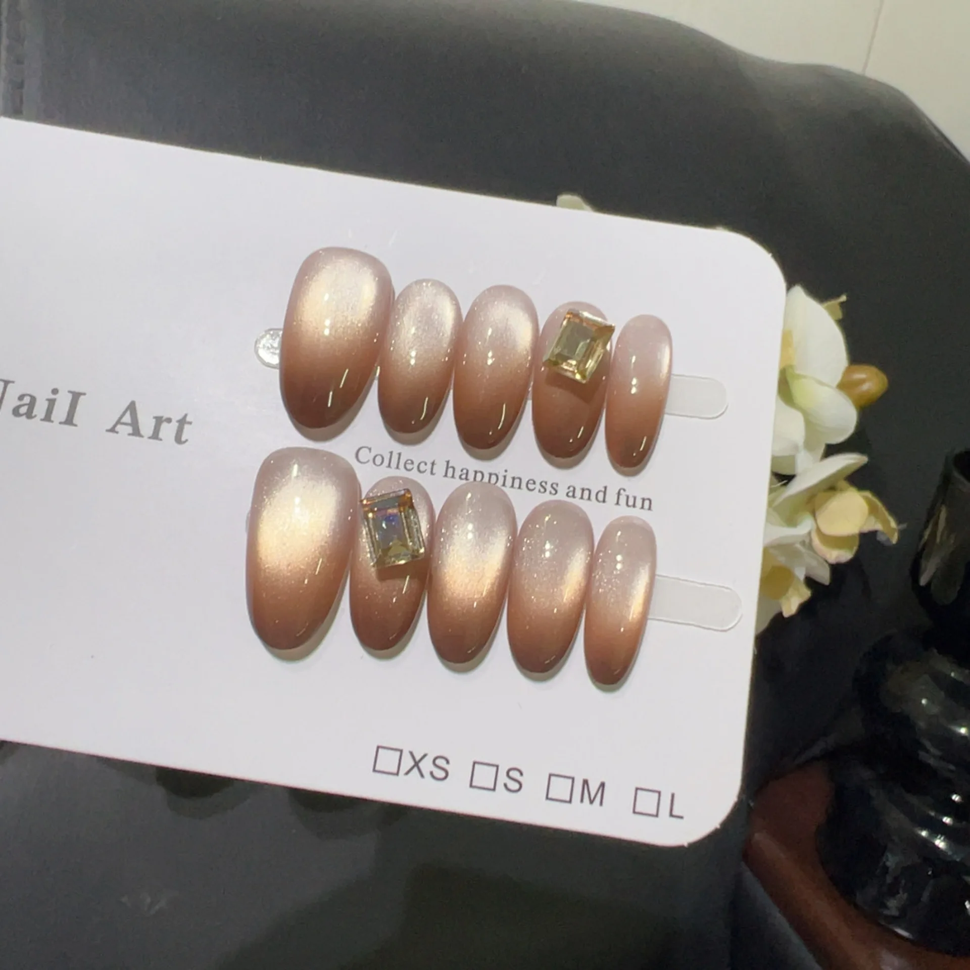 

10 шт., овальная накладка на ногти ручной работы, блестящие французские кошачьи глаза, карамельный градиент, дизайн со стразами, носимые накладные ногти, кончики