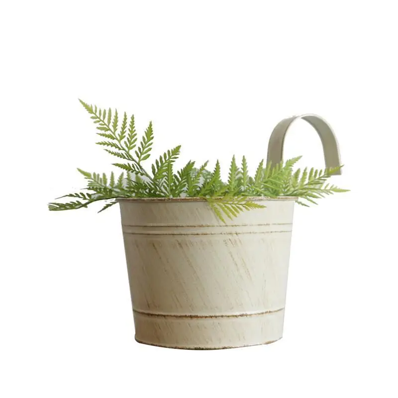 Old retro iron thickened flower pot, balcony-mounted iron bucket, succulent iron flower pot, wall-mounted flower pot.