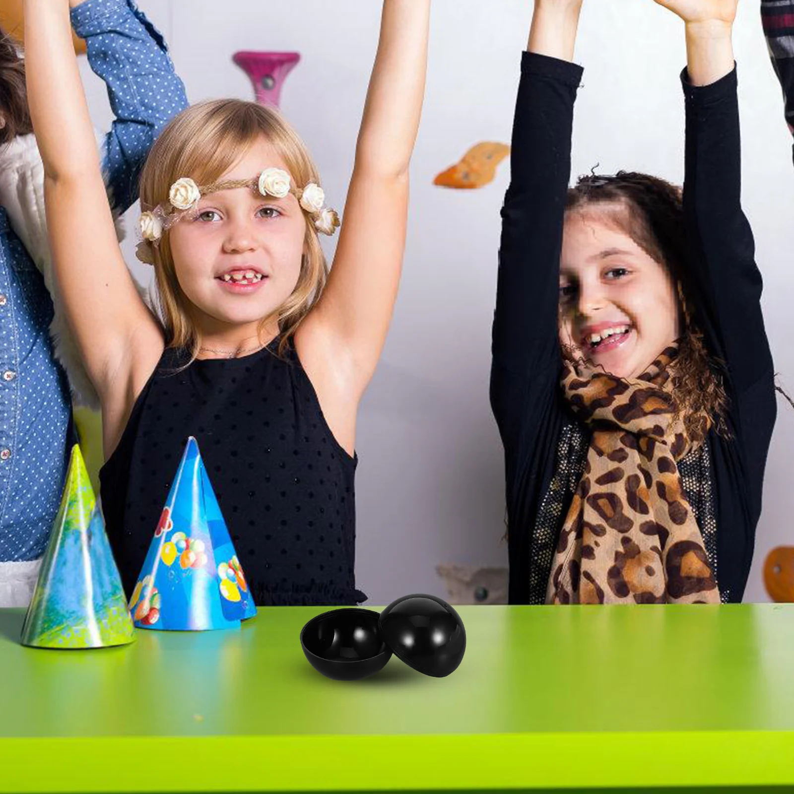 

Ball Gumballs Empty Vending Machine Capsules Brown Black Clear Plastic Containers