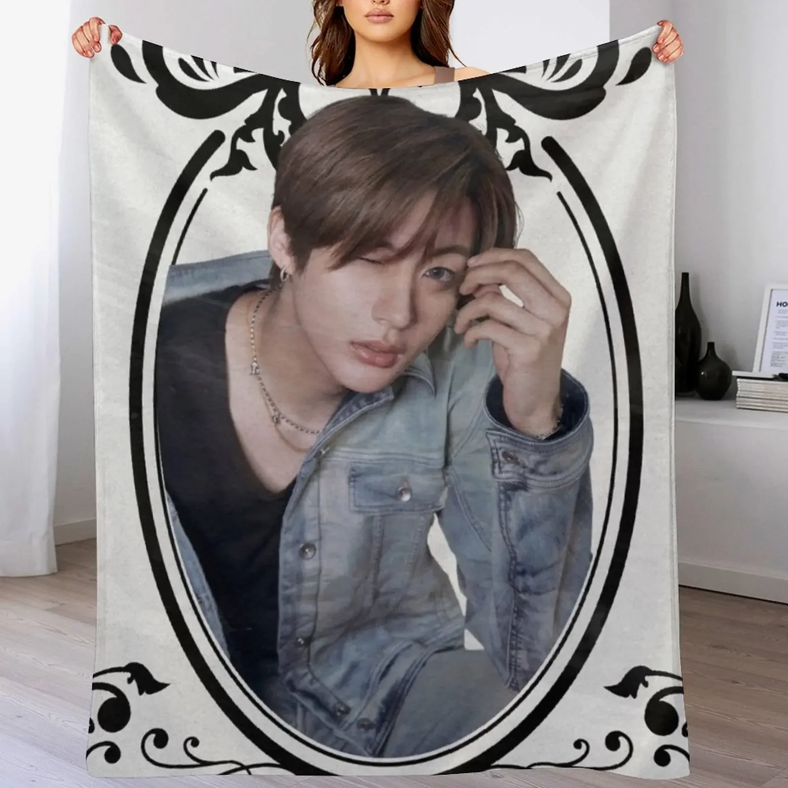 

Riize Anton Throw Blanket Warm Flannel Blanket for Couch Chair Bedroom