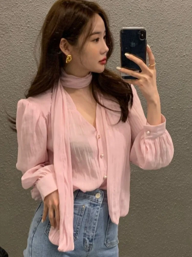 

Korean Style Chic Long Sleeve V-Neck Women's Shirt Exposing Clavicle Autumn Season Simple Design Commute Fashion Polyester Fiber