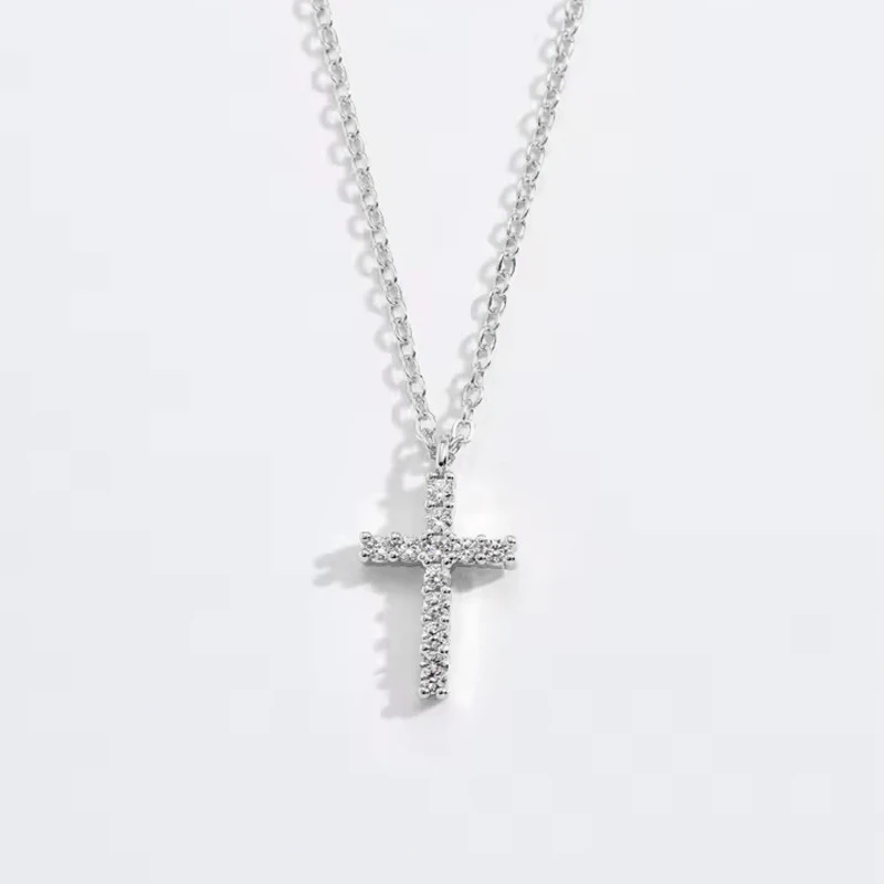 IOGOU Full 3.5mm D-Color Moissanite Cross Pendant Necklace for Women VVS1 Lab Imitation Diamond Necklace Birthday Jewelry Gifts