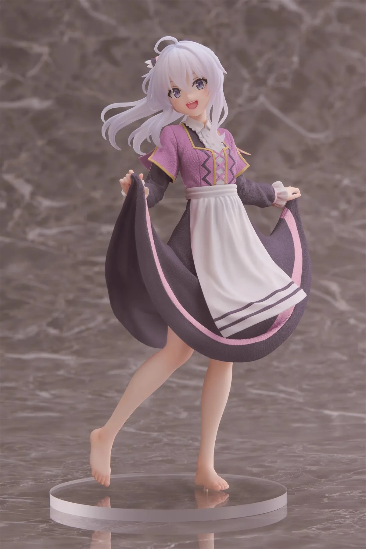 Originele Echte TAITO TAITO Coreful Wandering Witch: The Journey Of Elaina 18 cm Elaina PVC Collectie Anime Beeldje Model Speelgoed