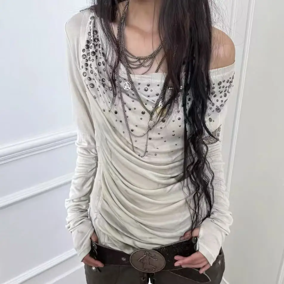 Long Sleeves T-Shirts For Ladies Women Rivet Studded Detail Edgy Cool Hip Street Style Trendy Youthful Ins Popular Culture Sweet
