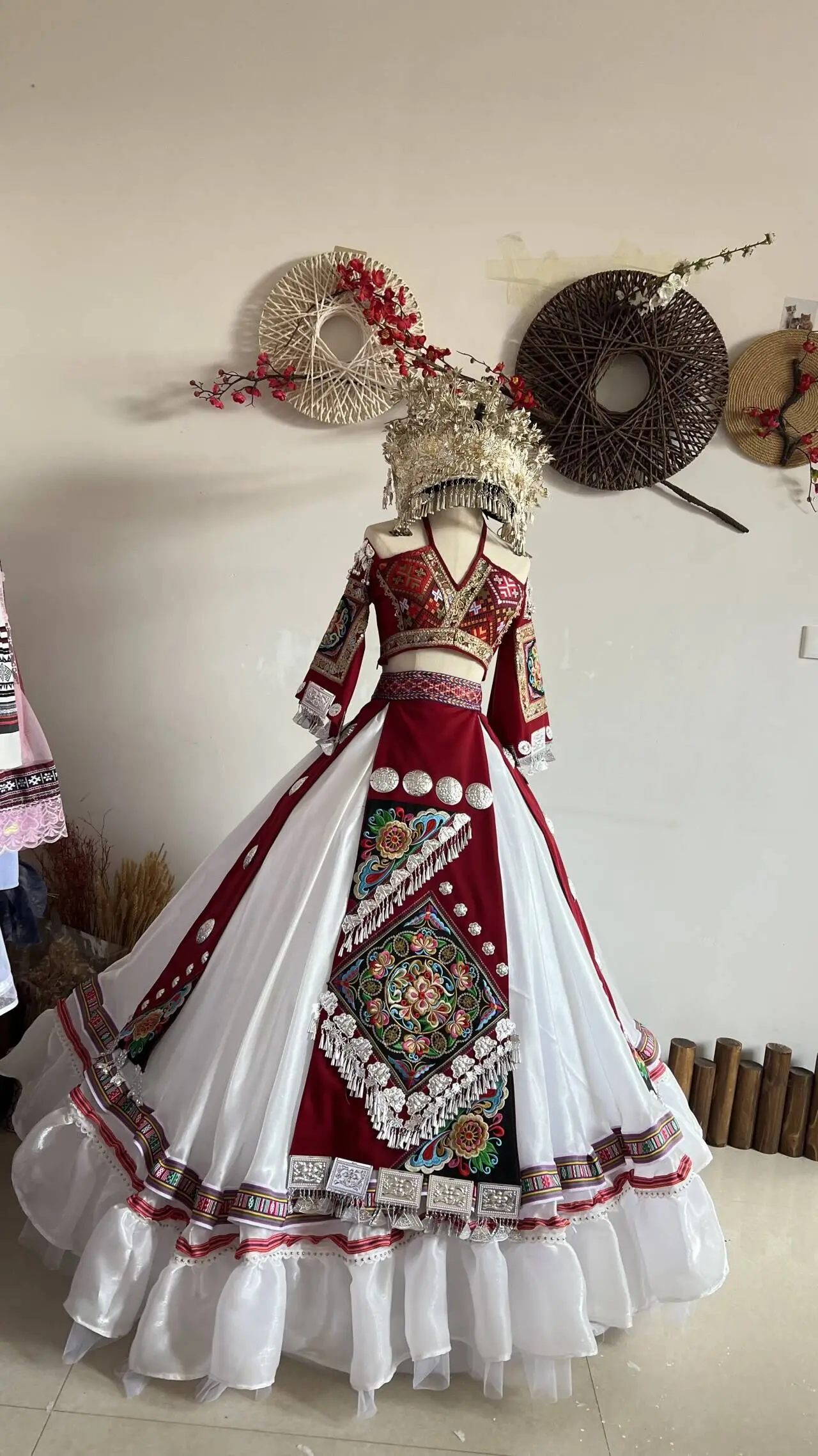 

Guizhou Hmong Village Miao Clothing New Wine Red Toast Adult Performance Costume Long Dress