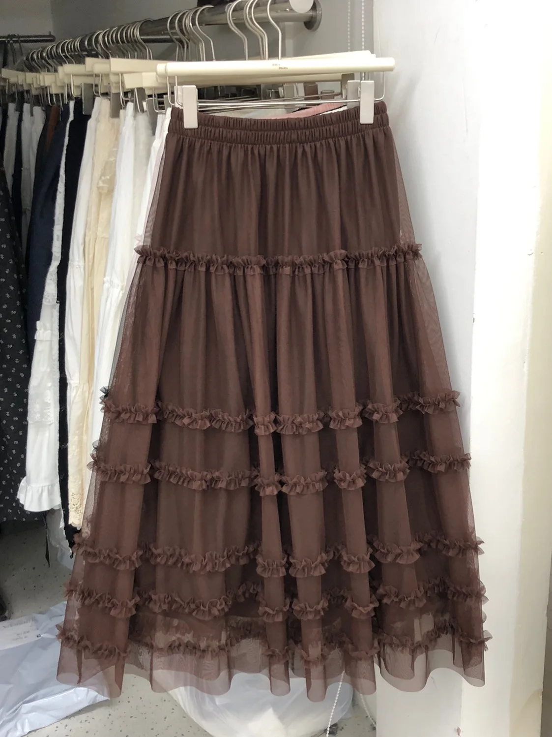 

Юбка А-силуэта в нежном стиле с кружевной отделкой, многослойная юбка-торт, женская, весна-осень, с объемной вышивкой, из сетчатой ткани