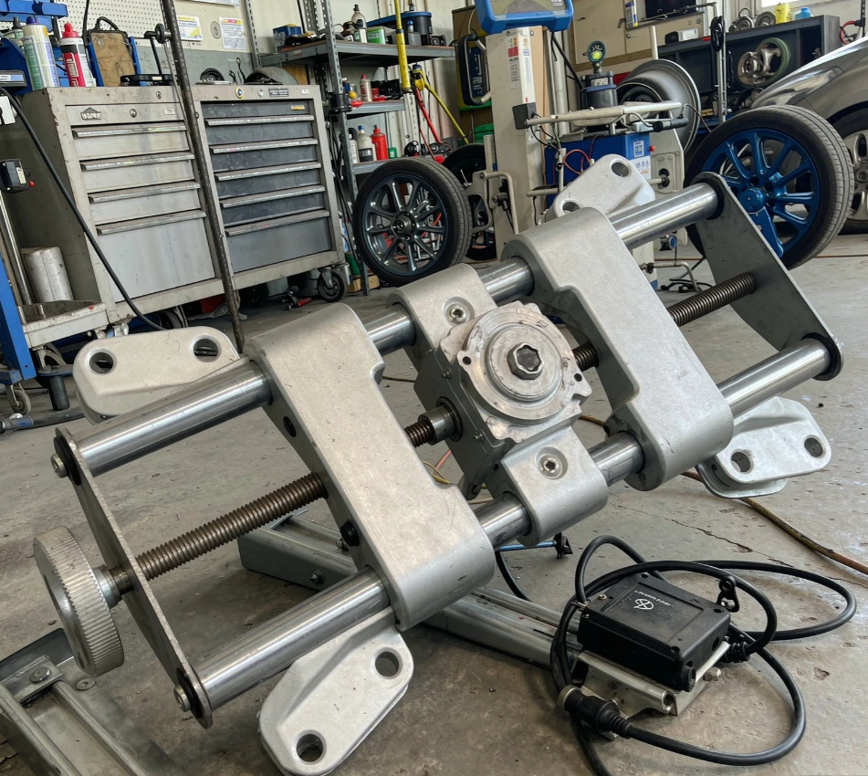 Heavy Duty Wheel Alignment Fixture Clamp for Car/SUV/Truck, Adjustable Rim Clamp Tool for Wheel Alignment Machine