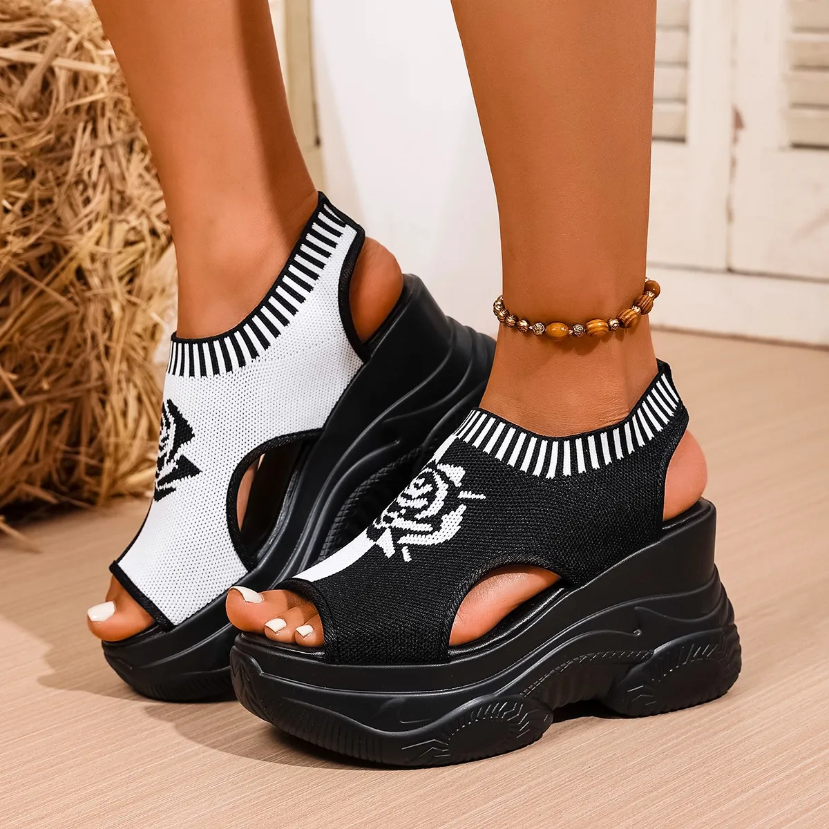 

2025 Summer New Large Size Women Shoe Height Increase Non Slip Peep Toe Fly Weave Sandals Platform Sport Casual Women Wedge Shoe