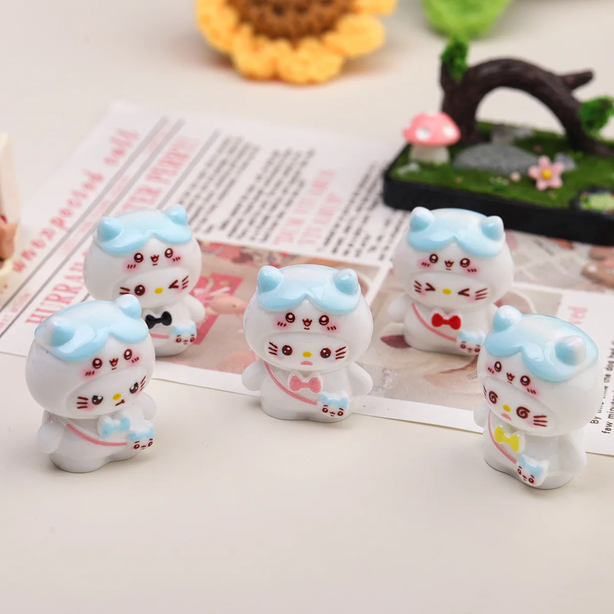 2 uds miniso 3d oreja azul kt accesorios de resina de dibujos animados diy caja de basura encantos hechos a mano miniatura mateials joyería artesanía suministros