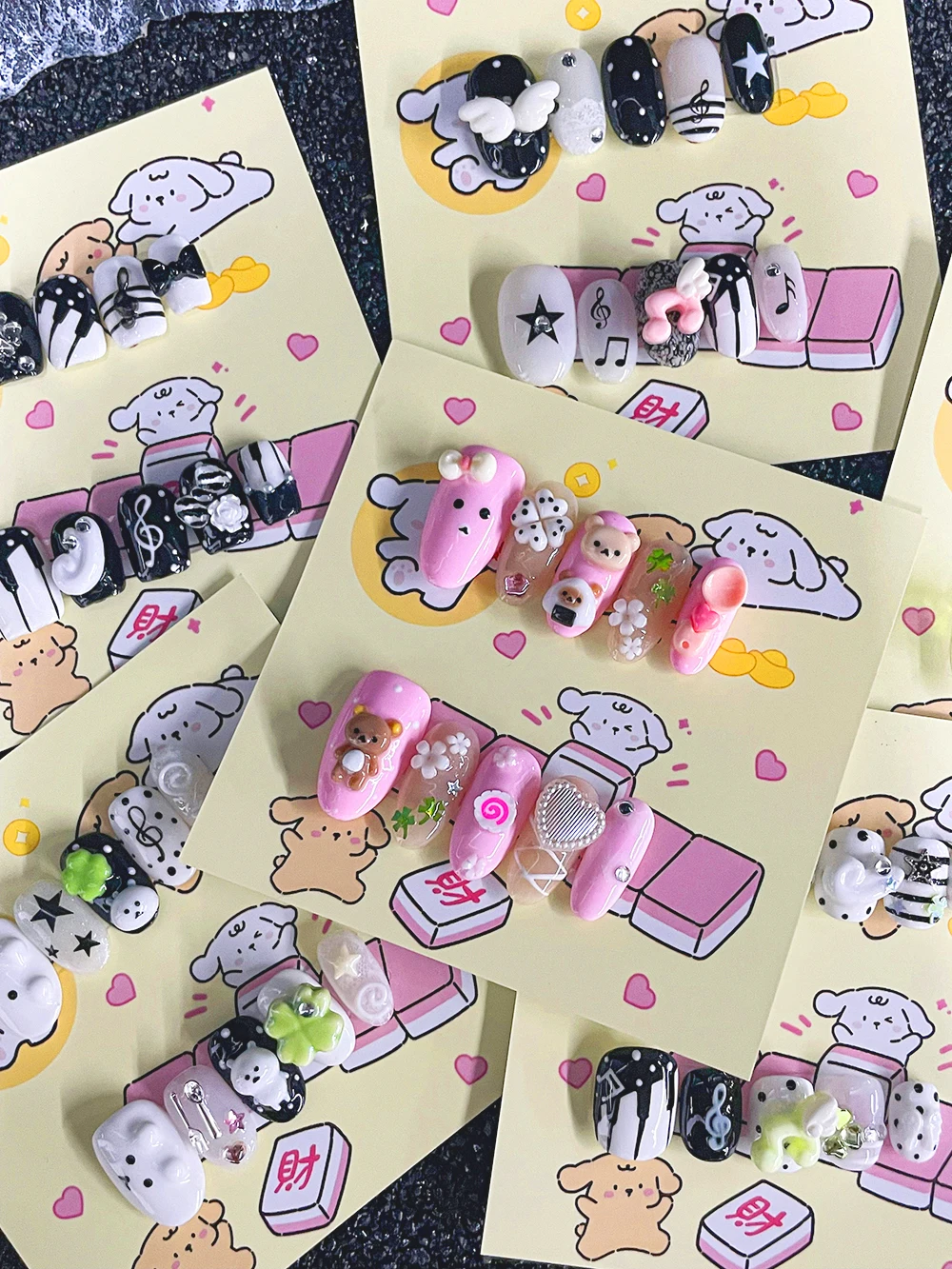 

Kawaii Short Almonds Rilakkuma Y2K Retro Press On Nails Note Wing Four-Leaf Clover White Bear Polka Point Design Portable Nails