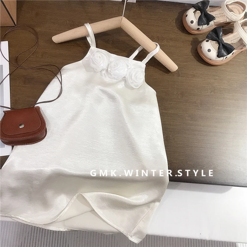 

Girls' Sweet Strap Dress, New Summer Style, Three-Dimensional Floral Design, Smooth Satin White Tank Dress for Vacation