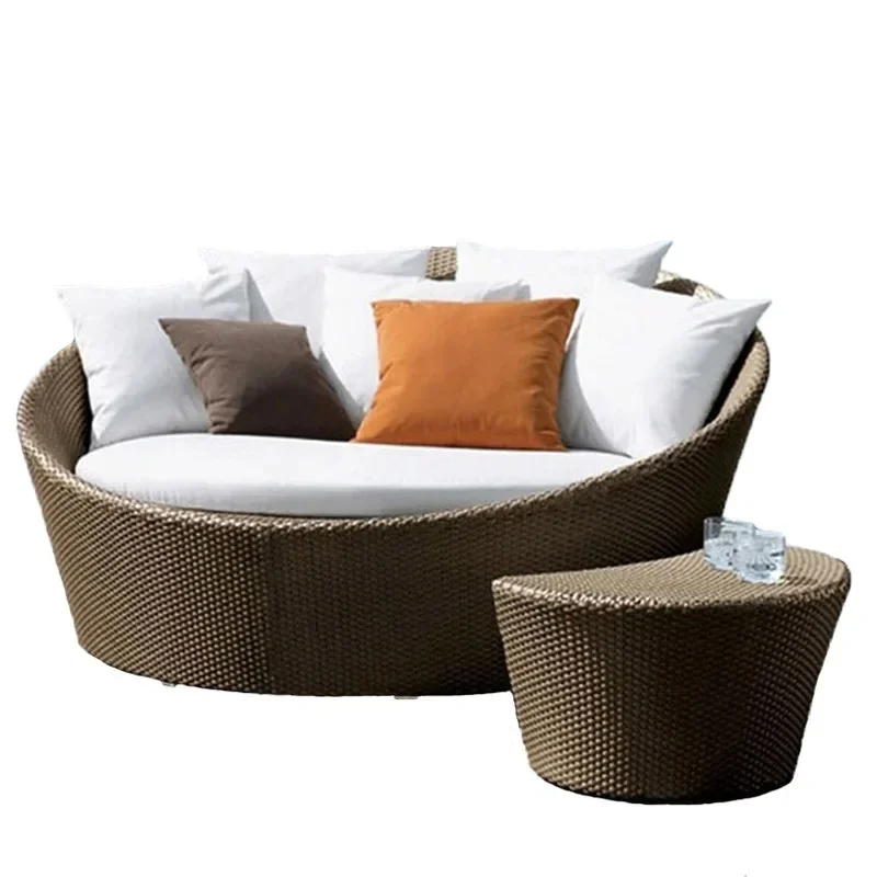 Outdoor Rattan Sofa for Garden, Courtyard, and Poolside - Lounge Chair for Balcony and Open-Air Spaces