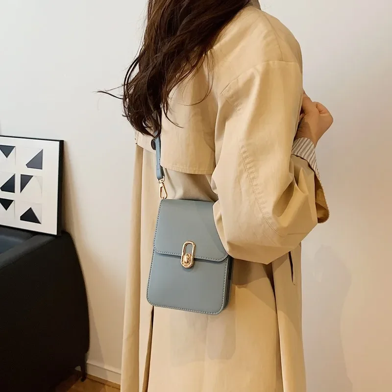 

Chic Designer Diaper Bag For Women Elegant Crossbody Bag Luxury Leather Tote Minimalist Vintage Textured Original Design