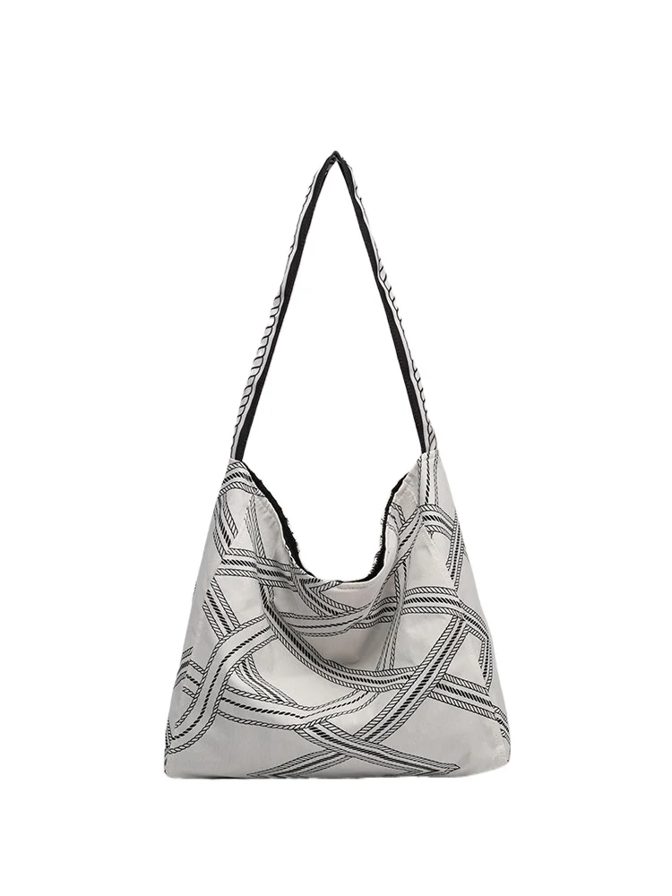 

YIFAN Large Capacity Nylon Bags for Women Casual Fashion Shoulder Handbags Youth Ladies Messenger Bag