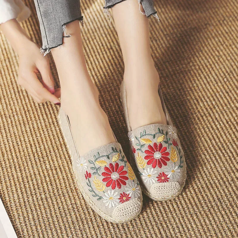 Spring New Straw Linen Shoes National Style Embroidery Flower Women's Single Shoes Breathable Sweat Absorption Flat Fisherman