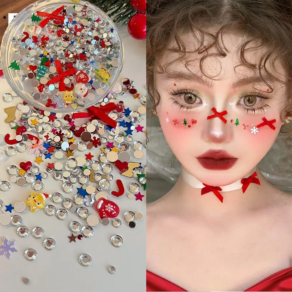 1 scatola 3D Casuale Natale Pendenti per unghie Nastro misto Fiocchi di neve Albero di Natale Fiocchi Strass Decorazioni per unghie Parti per unghie per feste fai da te