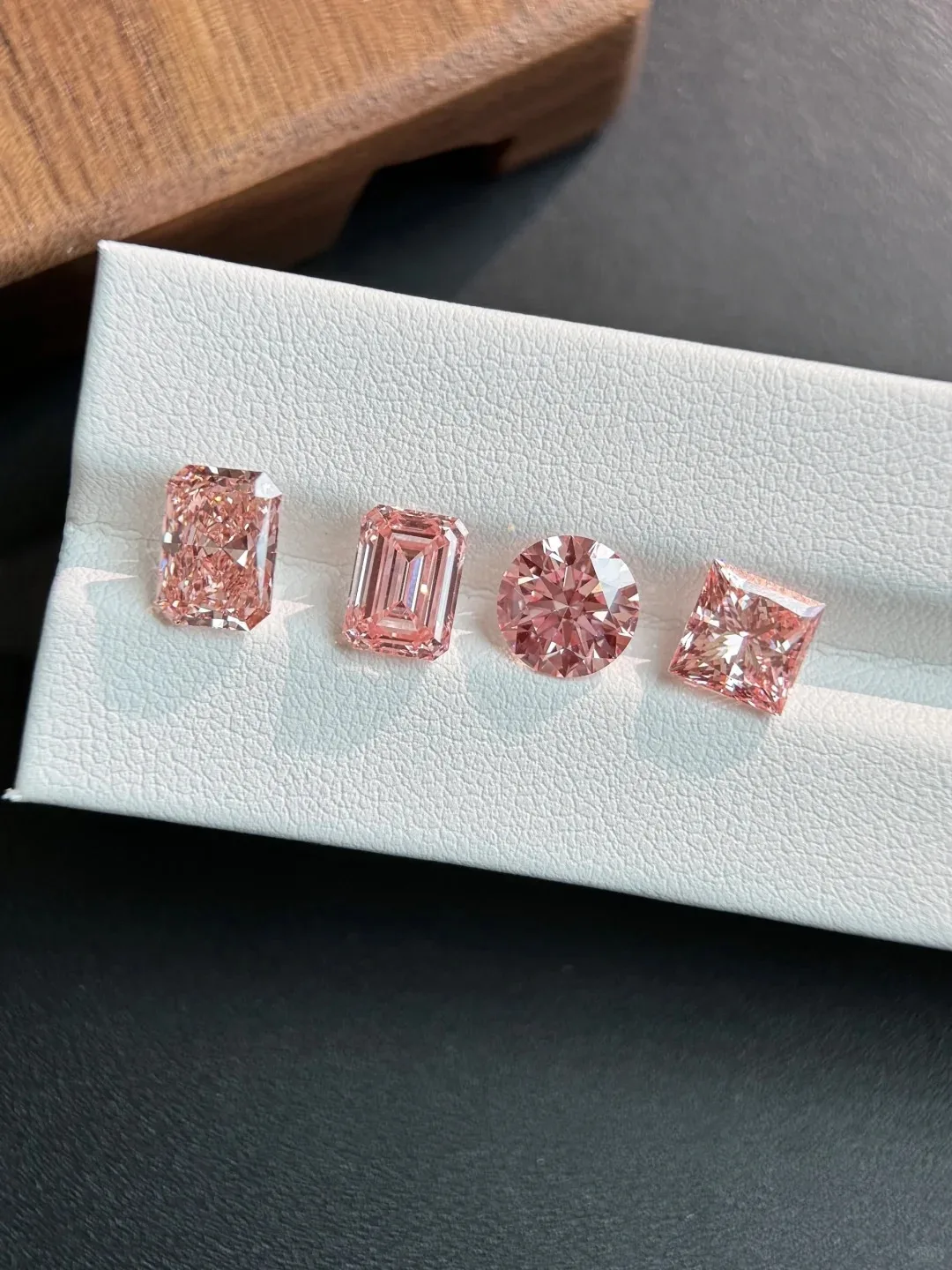 0.5CT-3CT Pink Color Round Cushion Radiant Oval Pear CVD HPHT VVS Lab Grown Diamonds  IGI Certified  For Jewelry Making