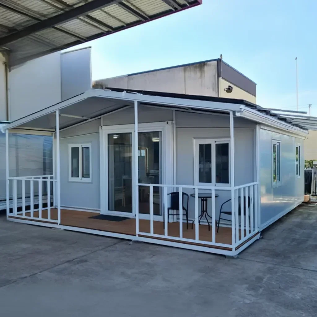 Modern Mobile Large Living Portable Prefab Flat Pack Container House Expandable Houses Foldable and Easy To Transport