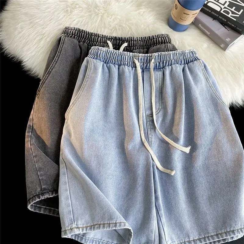 กางเกงยีนส์ขาสั้นผู้ชายทรงตรงเอวยืดสไตล์เกาหลี ใส่สบายลำลองสำหรับฤดูร้อน