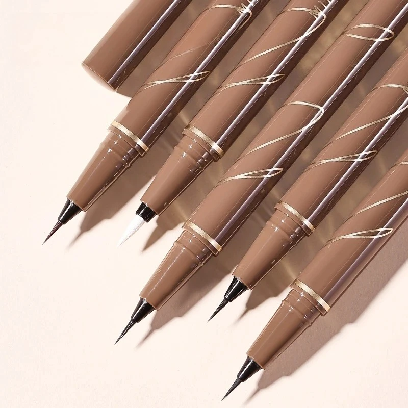 Eyeliner-pen met slanke punt Waterdicht Veegvast Hoog pigment Gemakkelijk glijden Langdurig voor nauwkeurige oogmake-up Vlekvrije cosmetica
