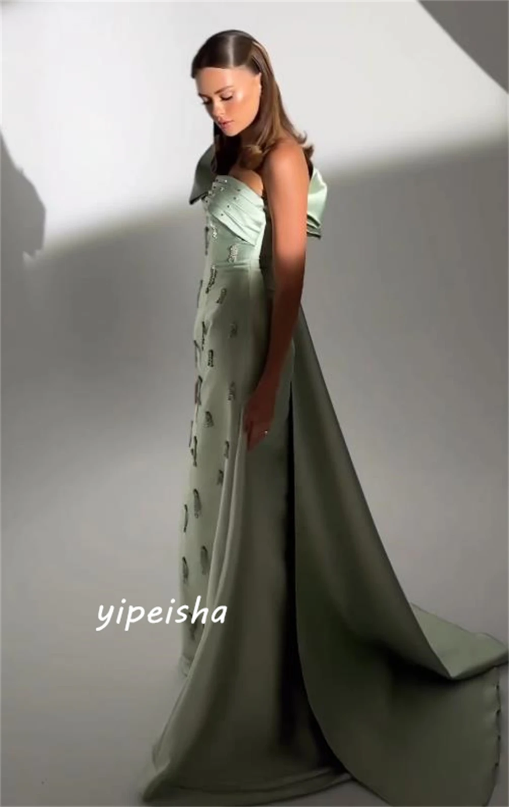 Customized  Elegant One-shoulder Ball Gown Celebrity  Beading Paillette / Sequins Bows Floor Length Skirts Charmeuse Evening