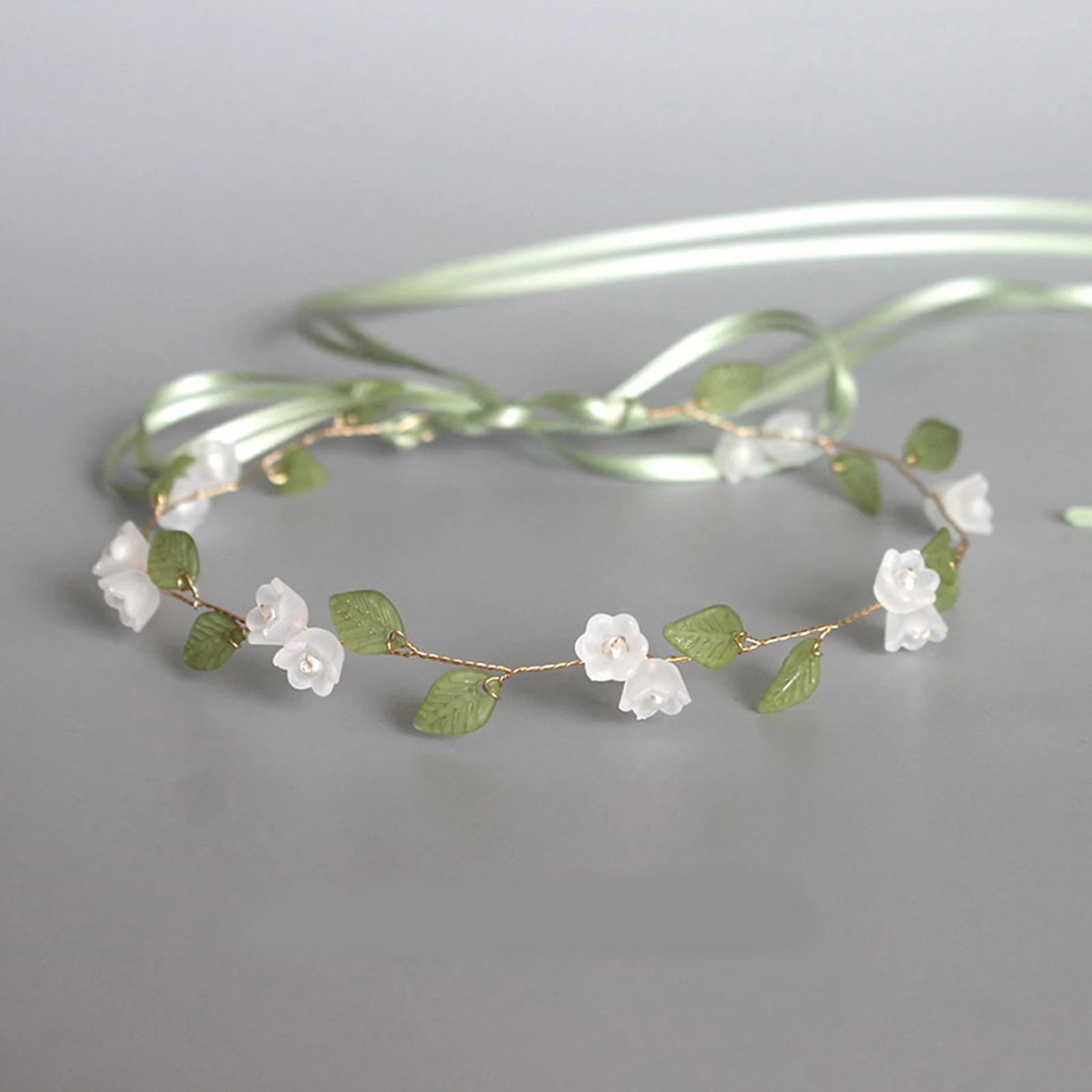 Spring Flower Headbands for Women Girls Hair Accessories White Flower Green Leaf Hairbands Simple Tiaras and Crowns Hair Jewelry