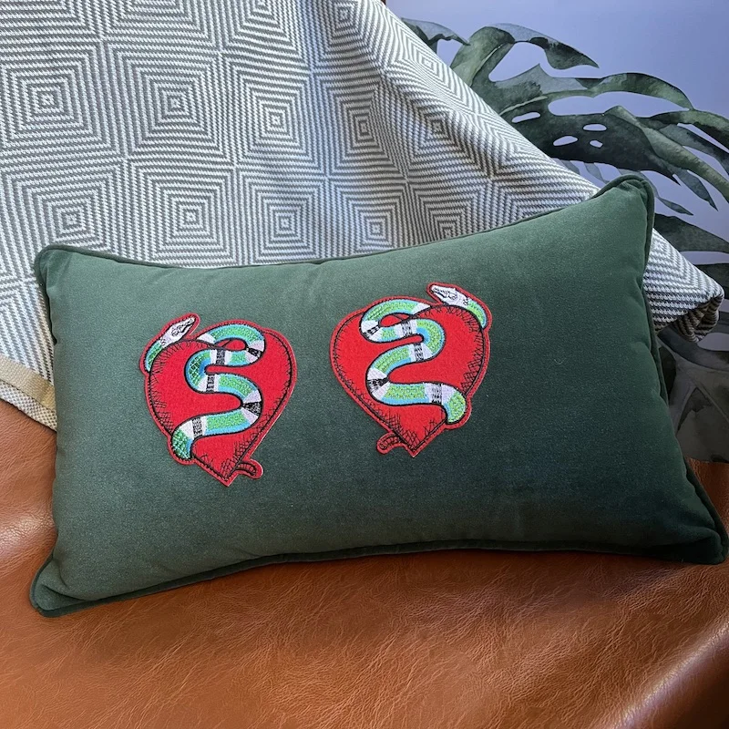 Luxury Dark Green Velvet Pillows Love Red Heart Cushion Case Snakes Patchwork Embroidery Decorative Pillow Cover For Sofa Chair