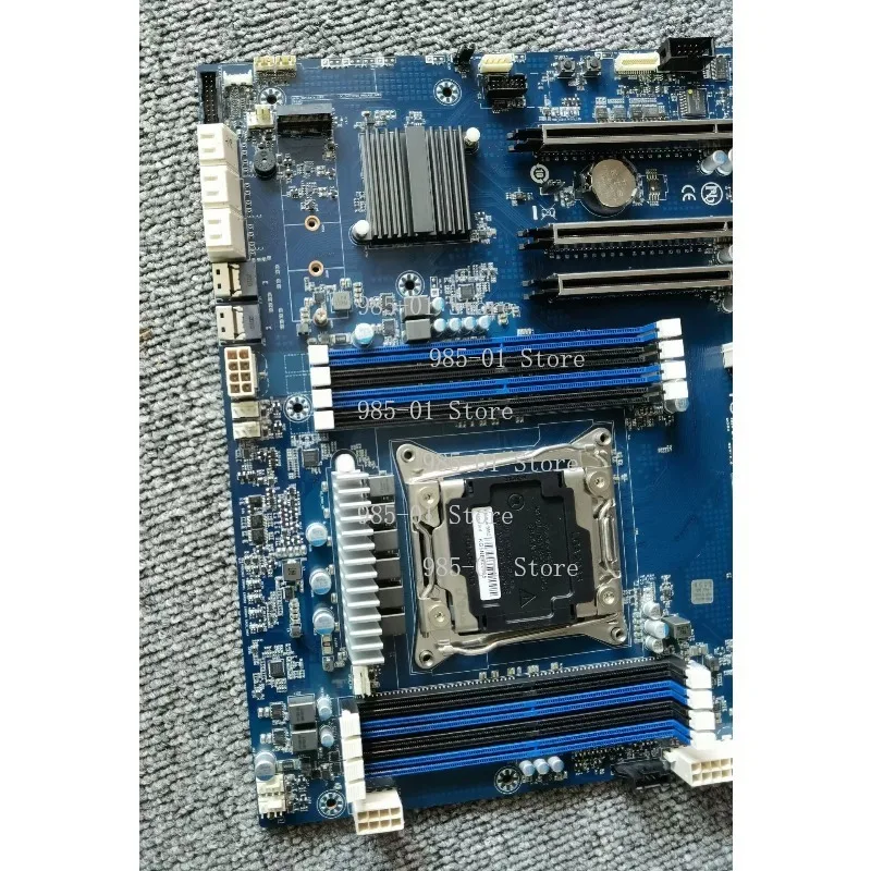 Gigabyte MU70-SU0 X…