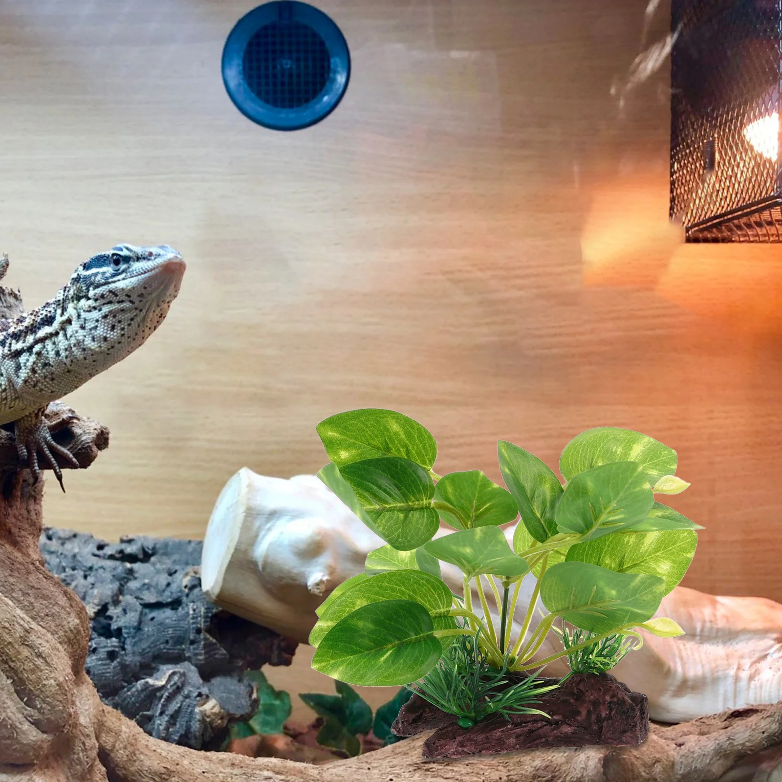 

2Pcs Realistic Artificial Plants for Aquarium and Terrarium - Lifelike Silk Grass Decorations for Betta Fish Tank Reptile