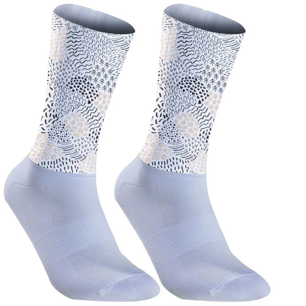 

Новинка 2025 года. Высокоэластичная защита лодыжки и амортизация. Не натирает ноги во время езды на большие расстояния.