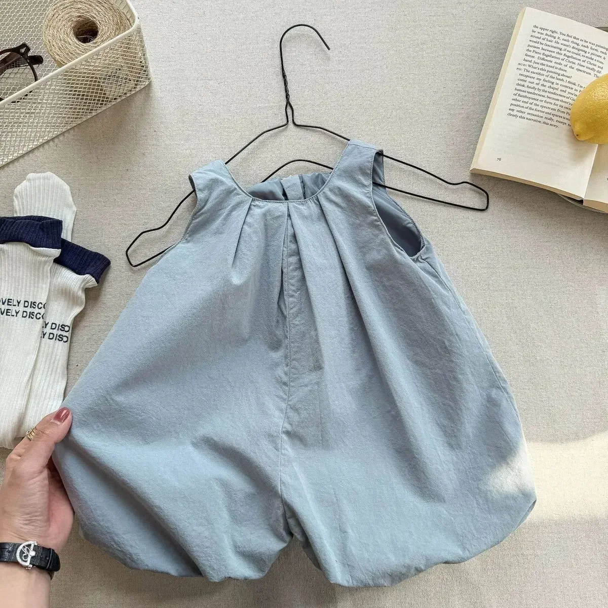 

Children's Clothing Summer New Style Girls' Sleeveless Jumpsuit Fashionable Boyshoulder Strap Shorts Jumpsuit 80-130CM