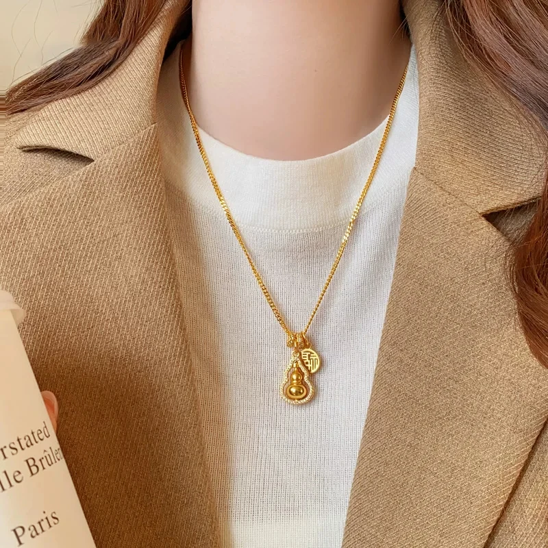 collier-pendentif-citrouille-en-or-sable-raytimone-pour-femme-chaine-de-pull-de-luxe-nouveau-style-elegant-et-leger-2026