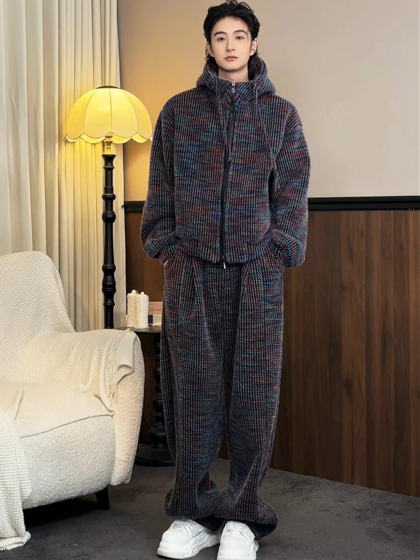 

Американский Sle Heavyweight Fce Lined Повседневный комплект Зимний хит Мужская мода с капюшоном Длинные брюки Модный комплект из двух предметов