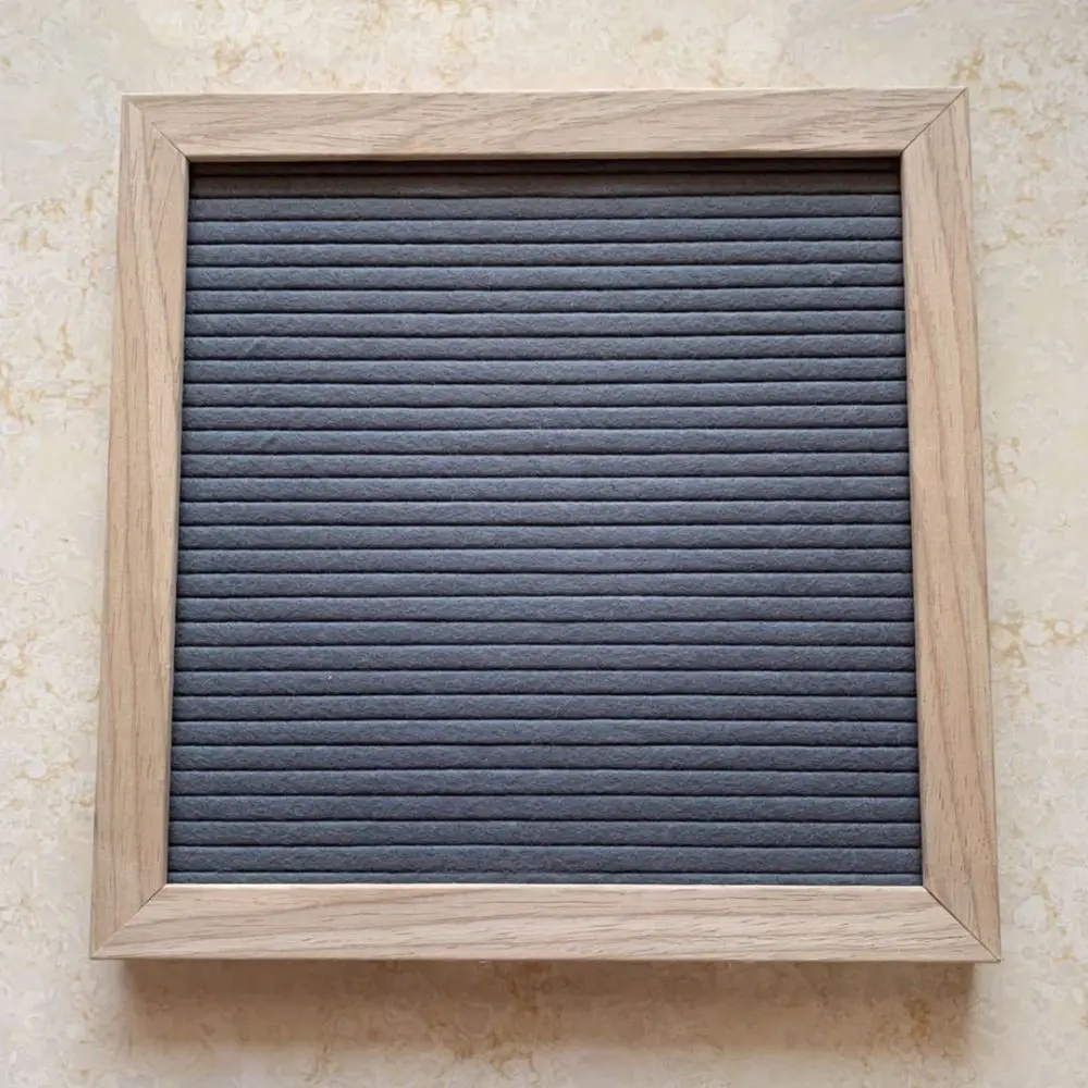 Multifunktionale Buchstaben-Nachrichtentafel aus Holz, austauschbare Symbole, Heimdekoration, Filz-Buchstabentafel, 25,4 x 25,4 cm, Tafelgeschäft