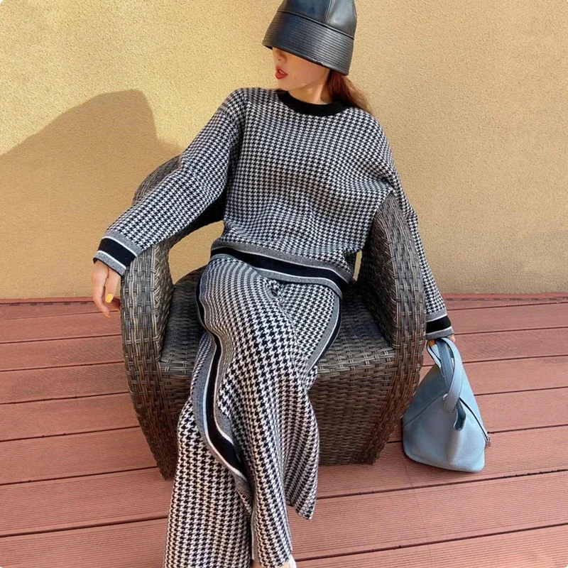 

Capsule Series of Classical Plover Case Knitwear Loose Two-piece Suit Female Wide-legged Qiu Dong Road