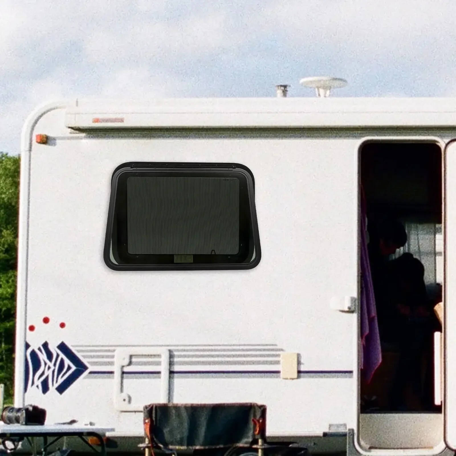 Выходное окно 30 x 22 дюйма для автодома — аварийный люк с вентиляционным отверстием для стены прицепа 38–42 мм