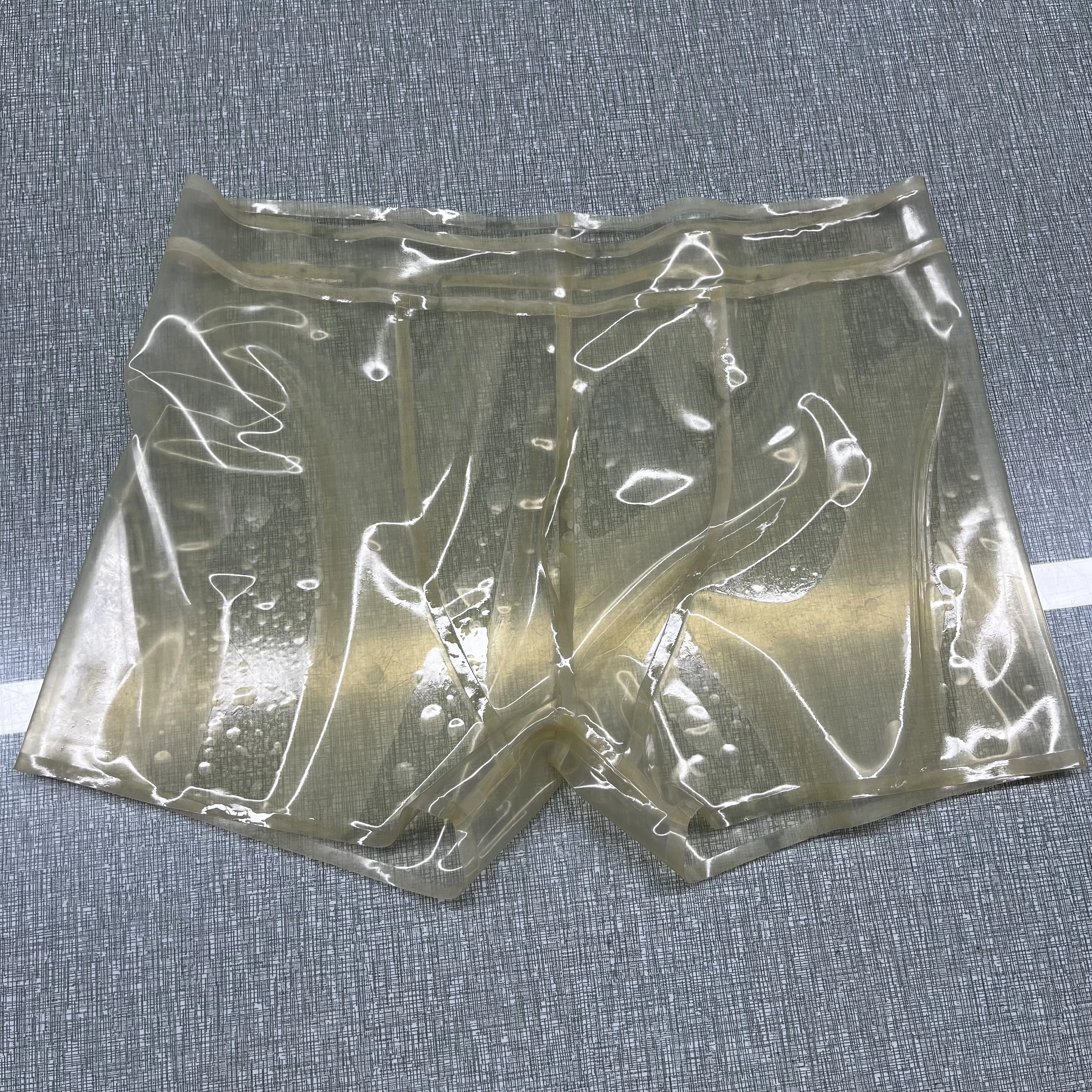 Herren-Latex-Shorts mit 3D-Zwickel – Farbe und Größe anpassbar